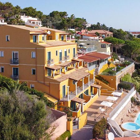 Lu' Hotel Maladroxia Sant'Antìoco Eksteriør billede