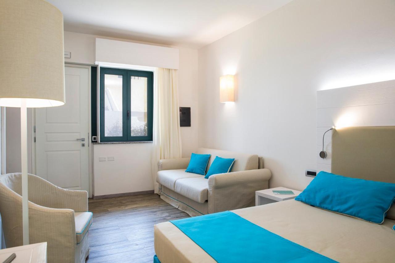 Lu' Hotel Maladroxia Sant'Antìoco Eksteriør billede