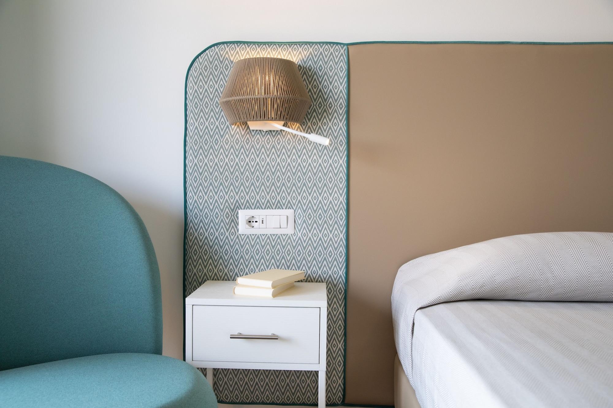 Lu' Hotel Maladroxia Sant'Antìoco Eksteriør billede